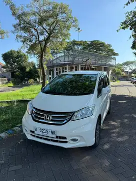 HONDA FREED E PSD 2015
