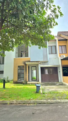 Dijual Rumah 2 lt Rapi Siap huni di Eternity The Icon