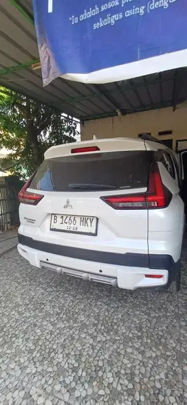 Xpander 2023 AT Putih