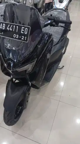 Nmax neo 2025 hitam