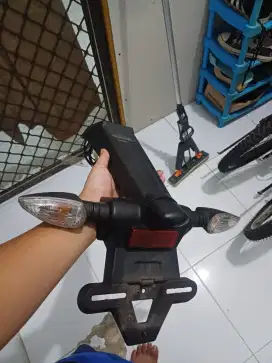 Spakbor dan knalpot r15 v3 original
