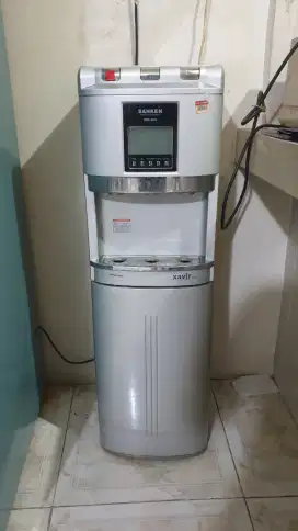 DISPENSER SANKEN. HOT & COLD. GALON BAWAH