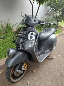 Vespa Sei giorni 300 cc