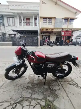 Di jual cepat w175 cafe