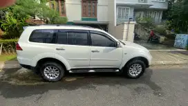 PAJERO Exceed 2500 AT diesel 2012