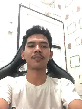 Yang butuh supir