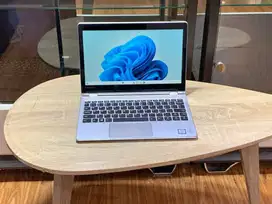 Laptop Slim Flip 11inc Lenovo Ideapad YOGA 710 Intel Core i5-7Y54
