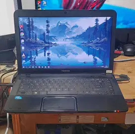 Laptop Toshiba C800 Intel celeron 1000M Ram 4 GB