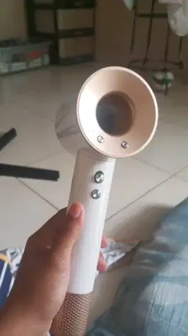 DIJUAL HAIRDRYER MERK FUSED MADE IN CHINA
