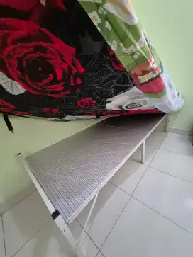 Dipan Kasur Tempat Tidur Dipan Ranjang Besi