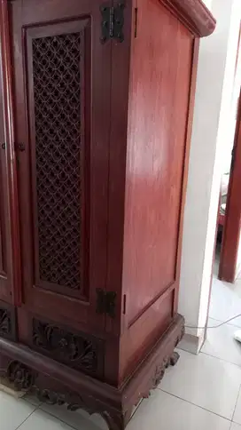 Lemari Ukir Jati Solo