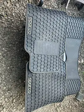 Karpet Mobil Universal Sparco