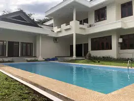 Rumah mewah baru renovasi untuk disewakan di pejaten bisa untuk kantor