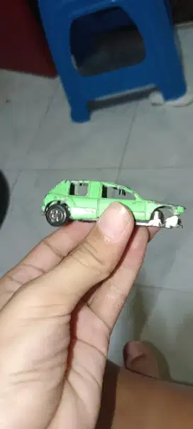 Mainan bekas lama