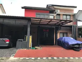 Dijual rumah di perumahan Puri Surya Jaya