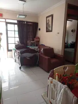Jual Cepat Rumah di Kebon Jeruk Baru, Harga Rp. 2,3 M