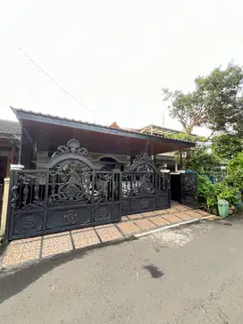 Rumah Besar Bukit Permai Cibubur kawasan Elite Cibubur strategis