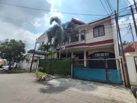 Dijual Murah Rumah 2 Lantai Jl. Rokan, Surabaya