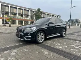 BMW X1 XDRIVE 18i BENSIN AT 2018 (BSI ACTIVE UNTIL 2028)