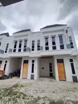 Dijual Rumah Lebar 6 Gandeng Perjuangan Pancing Icon Estate