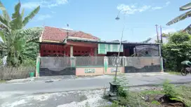 Rumah Bagus Luas 188m² dekat SMK Adi Sumarmo