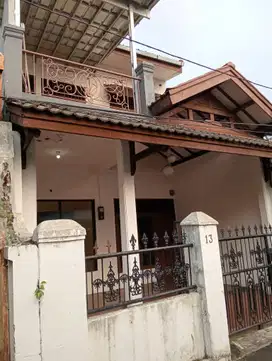 RUMAH SEWA PETOGOGAN BLOK A KEBAYORAN BARU JAK-SEL