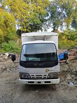 Isuzu elf 2013 gardan 5.8