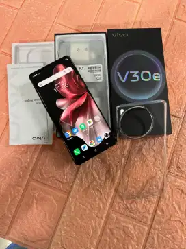 Vivo V30e 5G 8/256GB Mulus Fullset Garansi 120Hz NFC