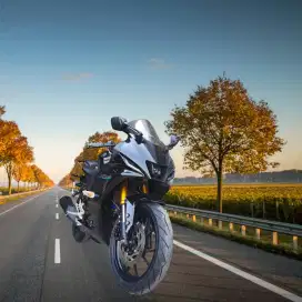 Dp 1.5jt Yamaha R15 V4 Vva (Ktp daerah bs kredi) v3