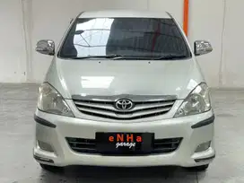 Termurah. Toyota Innova G 2.0 2011 Bensin ENHA Garage semarang