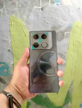 INFINIX GT20 PRO 12/256 GAMING RATA KANAN