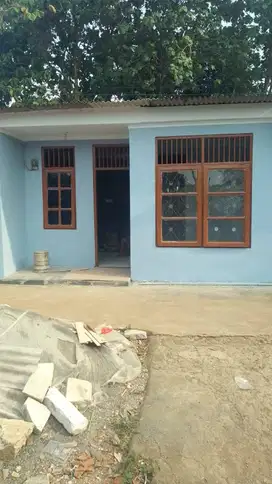 DISEWAKAN RUMAH TINGGAL