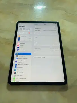 Ipad Pro 11 inch 2020 (2nd Gen) 128gb wifi Like new 8.5/10