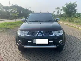 Mitsubishi Pajero Sport Dakar 2012 Diesel AT (Full Original)