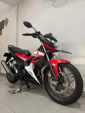 Sonic 150 R 2023 / 2024 Km 1rb Pajak Panjang ISTIMEWA Like New ABBA