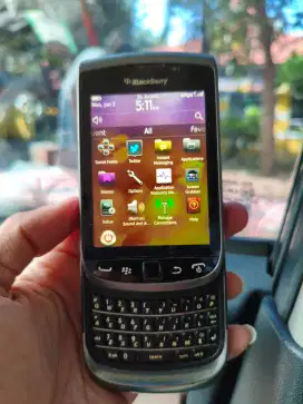 Blackberry torch 9810 Grey