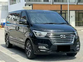 Hyundai H1Royale Limited Edition 2018 servis record siap pakai