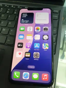 Iphone 11 pro max 256gb ibox, unit carger bh86 mulus dan no minus