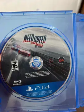 Kaset ps 4 masih snagat bagus jarang pakai