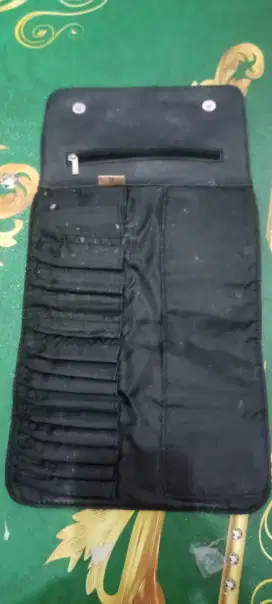Tas naroh kuas makeup