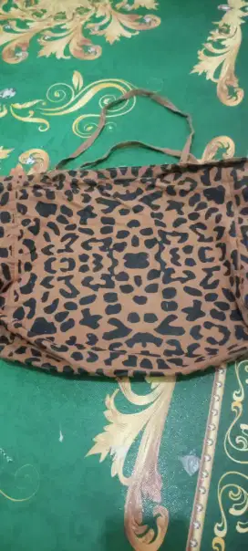 Tas wanita loreng