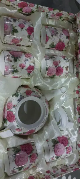 Teapot set flower