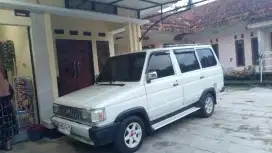 Kijang super 1990