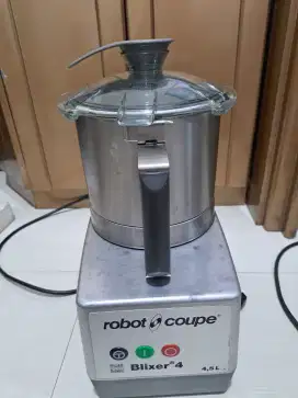 Robot coupe blixer 4 mint condition. Like new