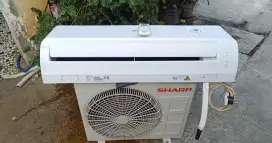AC Sharp 0,5 bey baru 5 bulan