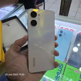 Realme 10. 4+4/128