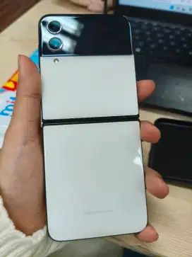 Samsung Z FLIP 4