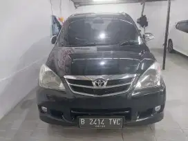 Toyota Avanza old 2011 tipe G matik Hitam