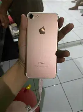 iphone 7 256Gb kondisi seperti di deskripsi