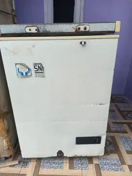 Jual cepat freezer dan showcase murah
